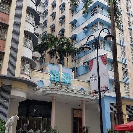 101 Newport Blvd C2 4F By Rechelle Nunag Pasay Exterior photo