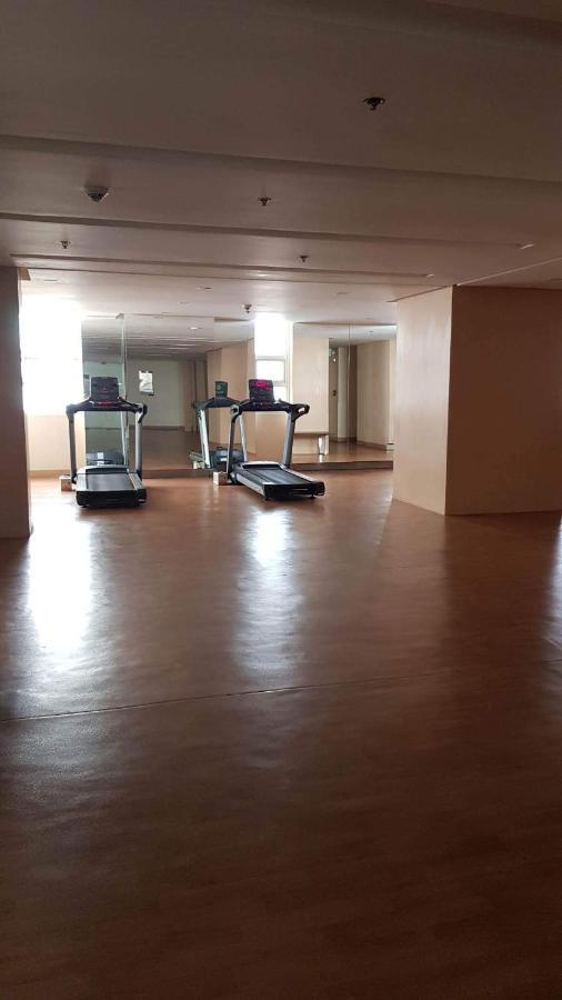 101 Newport Blvd C2 4F By Rechelle Nunag Pasay Exterior photo