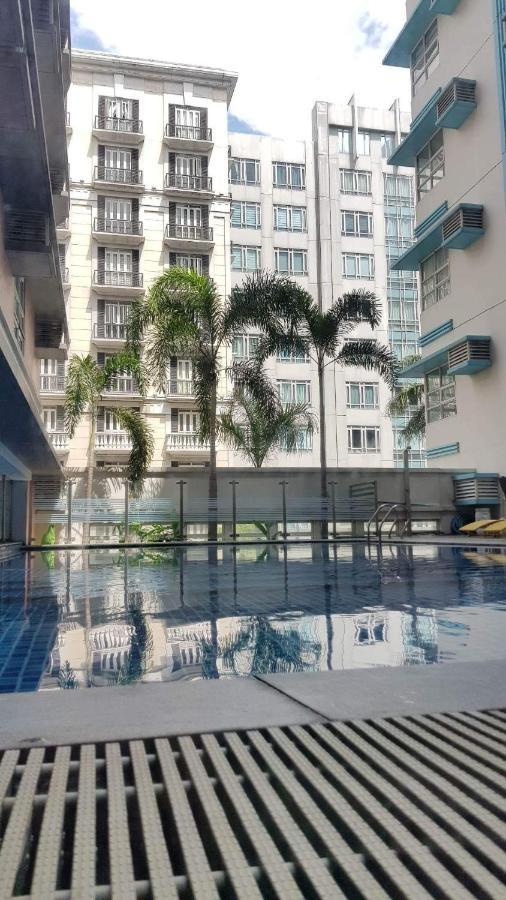 101 Newport Blvd C2 4F By Rechelle Nunag Pasay Exterior photo